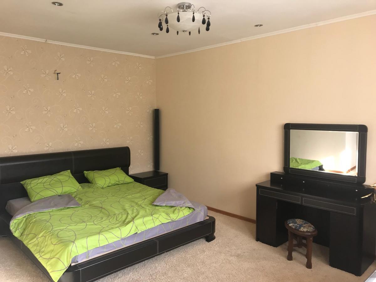 Apartment On Nebesnoi Sotni Jytomyr Extérieur photo